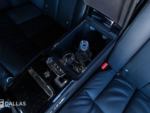 Used 2023 Rolls-Royce Phantom Extended Wheelbase RWD image 36