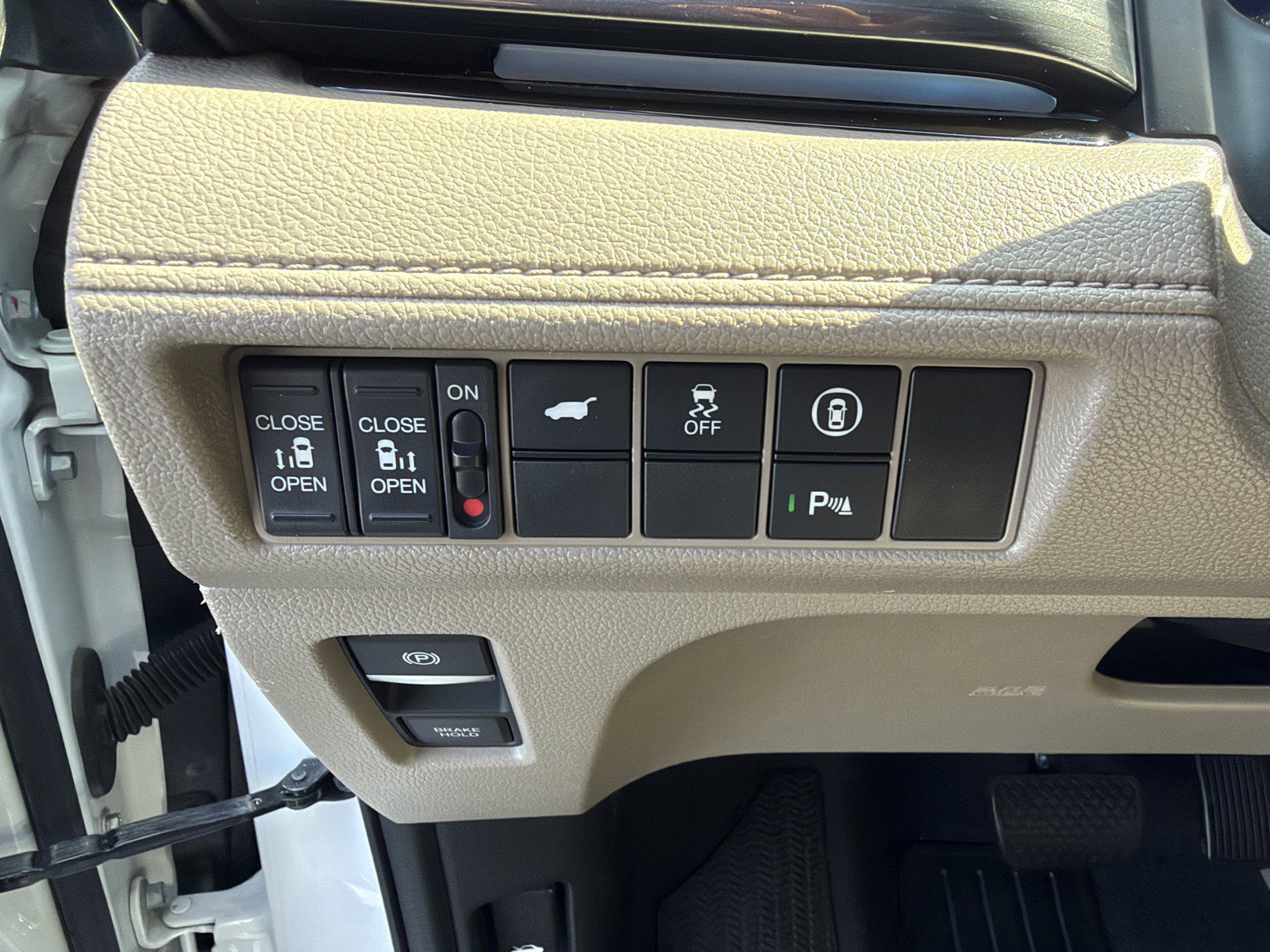Used 2022 Honda Odyssey Elite image 26