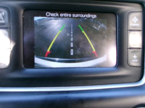 Used 2017 Jeep Grand Cherokee Limited image 14