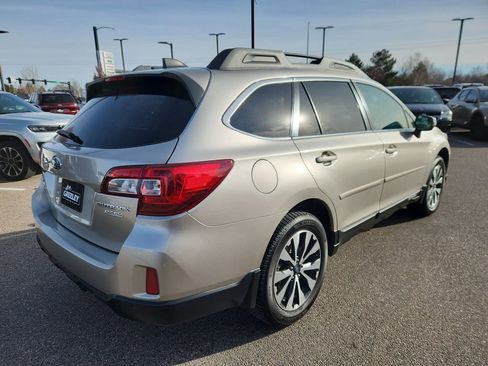 Used 2017 Subaru Outback 2.5i Limited image 3