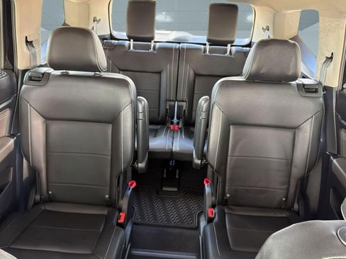 Used 2022 Volkswagen Atlas SE image 23