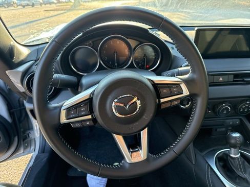 Used 2025 MAZDA MX-5 Miata RF Club image 13