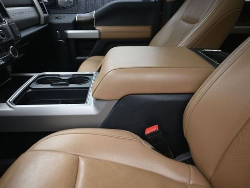 Certified 2022 Ford F250 Lariat w/ Lariat Ultimate Package image 21