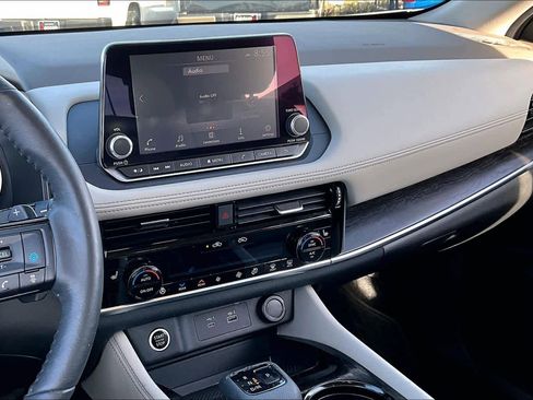 Used 2021 Nissan Rogue SL image 6