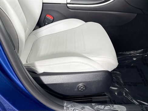 Used 2024 Mercedes-Benz C 300 Sedan image 38
