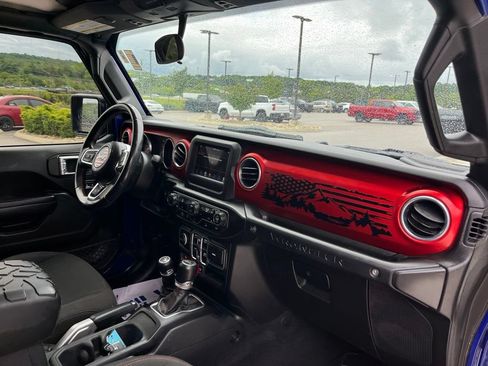 Used 2018 Jeep Wrangler Unlimited Rubicon AWD/4WD image 27