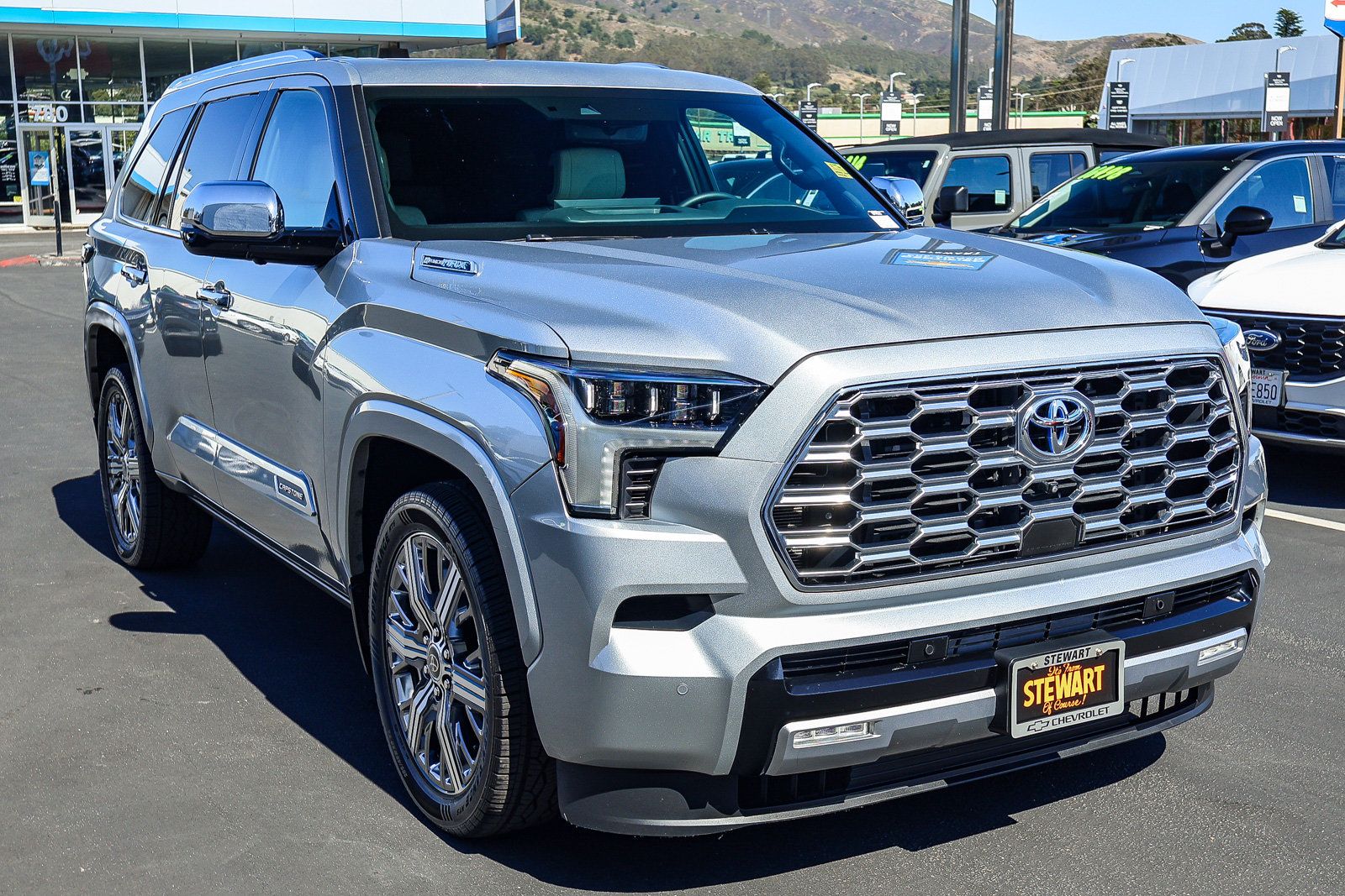 Used 2023 Toyota Sequoia Capstone AWD/4WD image 21