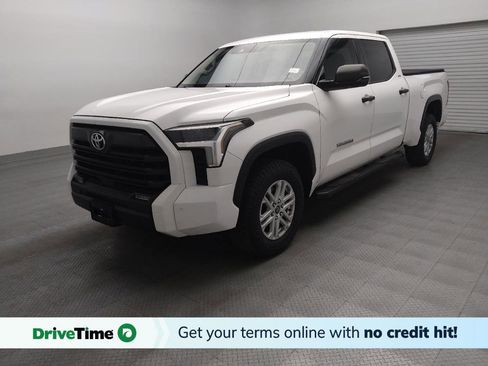 Used 2022 Toyota Tundra SR5 w/ SR5 Convenience Package AWD/4WD image 1