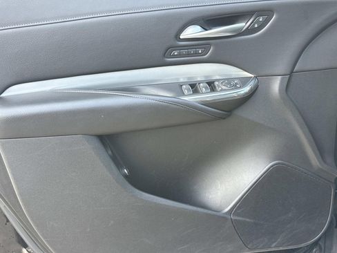 Used 2023 Cadillac XT4 Premium Luxury image 22