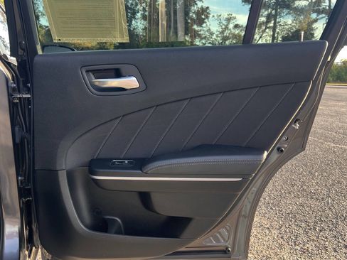 Used 2020 Dodge Charger SXT image 19