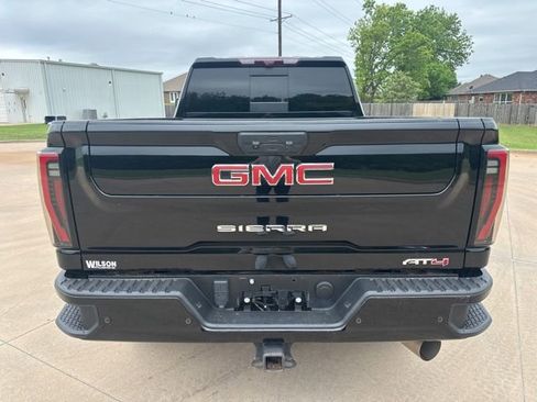 Used 2024 GMC Sierra 2500 AT4 w/ Max Trailering Package AWD/4WD image 4