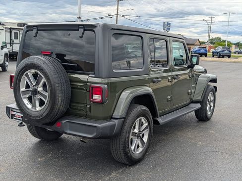 Used 2021 Jeep Wrangler Unlimited Sahara AWD/4WD image 7