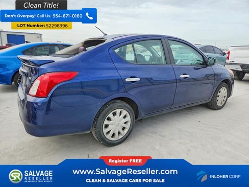 Used 2018 Nissan Versa SV FWD image 4
