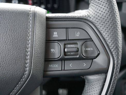 Used 2025 Toyota Sequoia TRD Pro AWD/4WD image 33