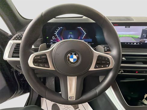 Used 2025 BMW X5 sDrive40i w/ M Sport Package RWD image 11
