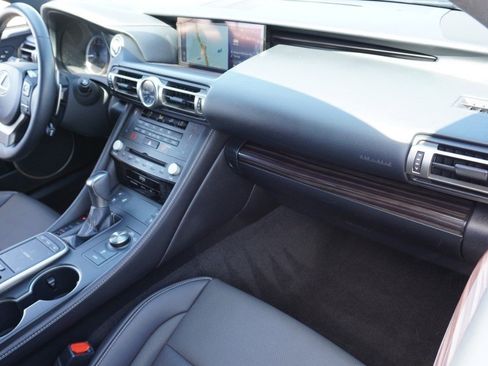 Used 2019 Lexus RC 350 w/ Premium Package image 31