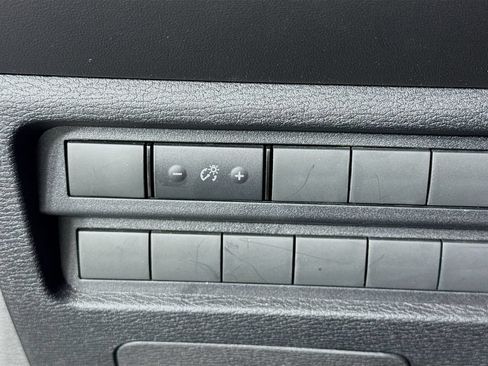 Used 2025 Mitsubishi Outlander ES AWD/4WD image 15