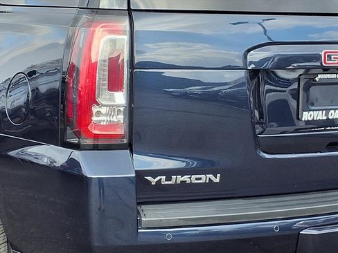 Used 2018 GMC Yukon SLT image 28