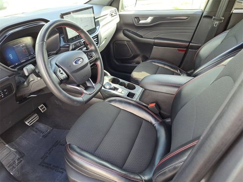 Certified 2023 Ford Escape ST-Line w/ Tech Pack #1 image 11