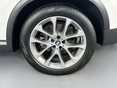 Used 2022 BMW X5 sDrive40i w/ Premium Package RWD image 35