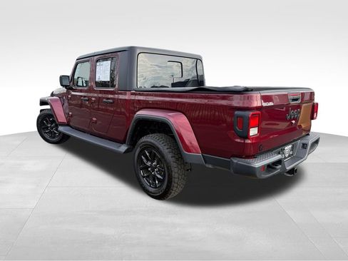 Used 2022 Jeep Gladiator Sport image 5
