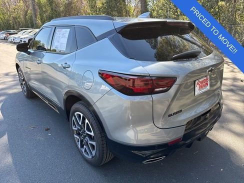 Certified 2023 Chevrolet Blazer RS w/ Enhanced Convenience Package FWD image 3
