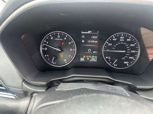 Used 2025 Subaru Outback Limited image 32