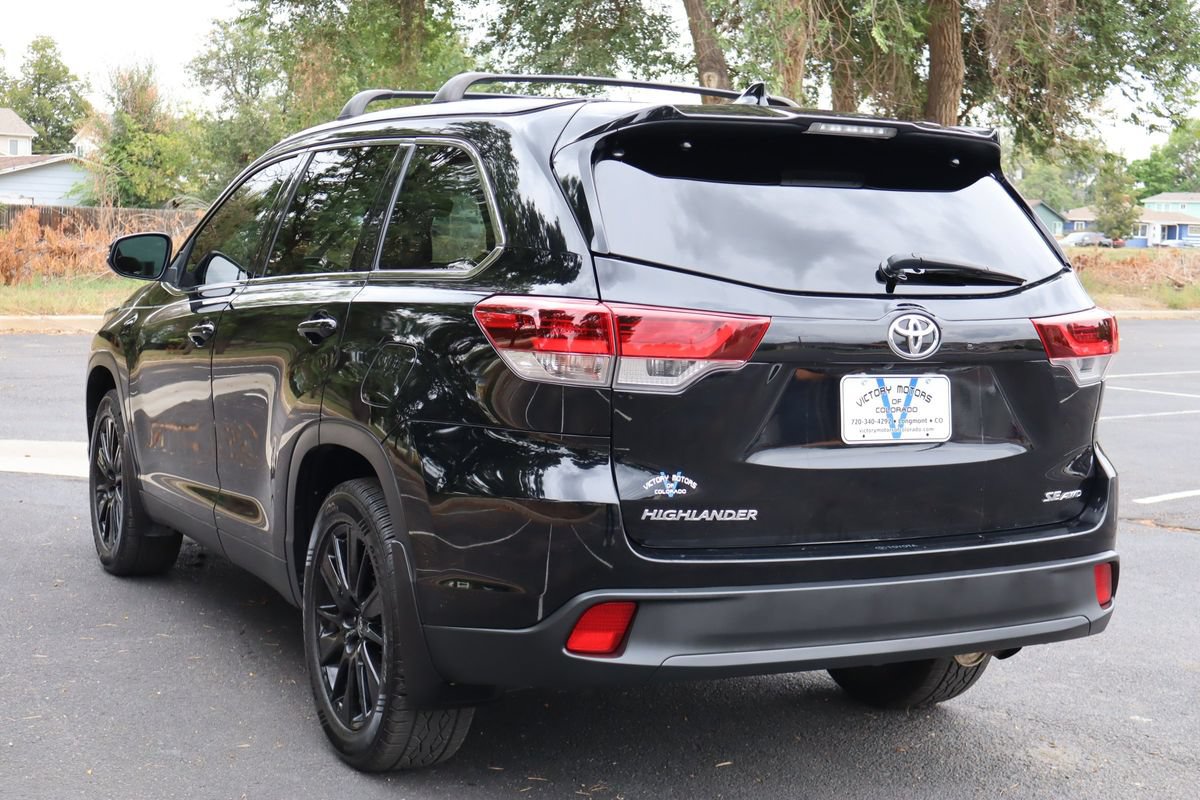Used 2019 Toyota Highlander SE AWD/4WD image 7