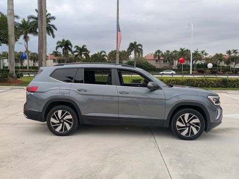 Used 2024 Volkswagen Atlas SE FWD image 4