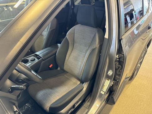 Certified 2022 Nissan Rogue SV image 20