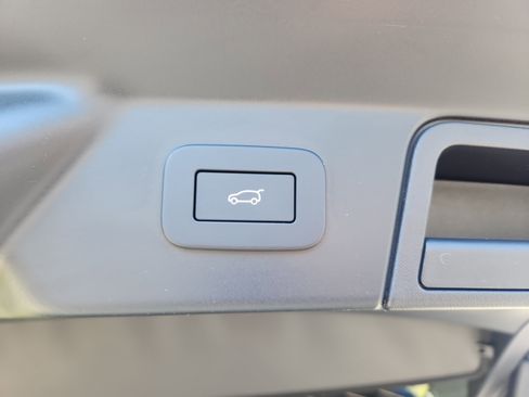 New 2026 Land Rover Range Rover Velar Dynamic SE image 14