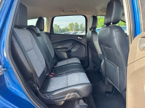 Used 2018 Ford Escape SE w/ SE Sport Appearance Package AWD/4WD image 18