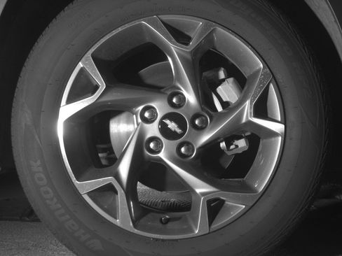 Used 2025 Chevrolet Trax LT w/ LT Convenience Package FWD image 13