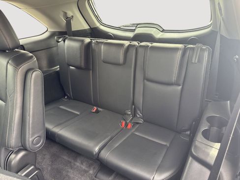 Used 2016 Toyota Highlander Limited image 12
