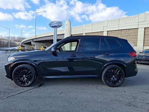 Used 2022 BMW X5 M50i w/ Executive Package image 7