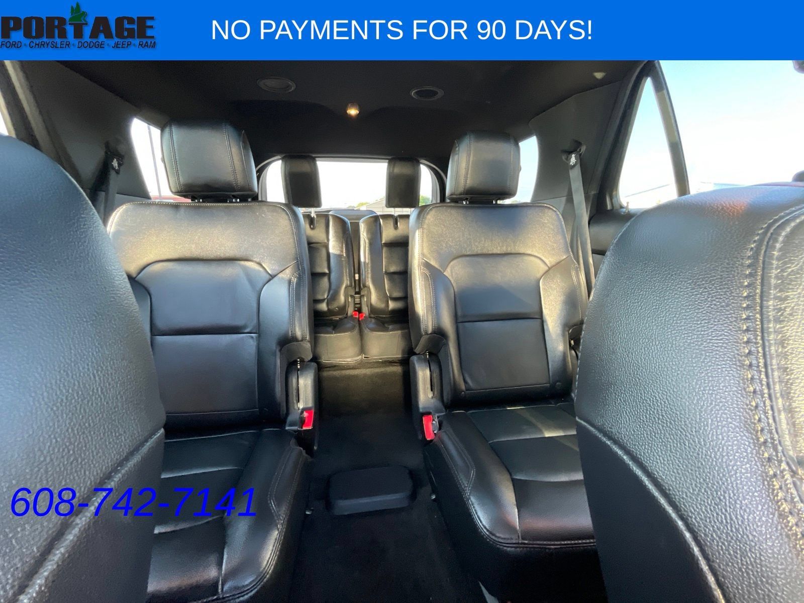 Used 2017 Ford Explorer XLT w/ Equipment Group 202A AWD/4WD image 31