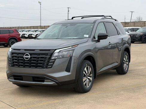 New 2026 Nissan Pathfinder SL FWD image 2