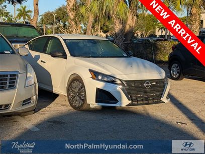 Used 2024 Nissan Altima 2.5 SV