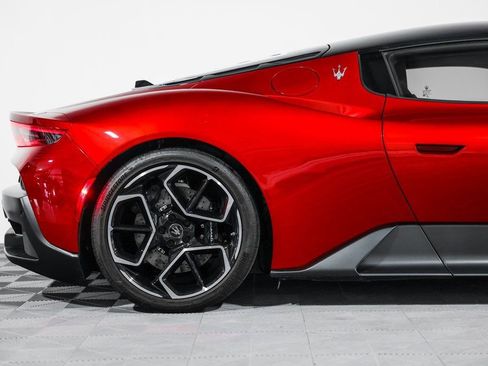 Used 2022 Maserati MC20 Coupe image 2