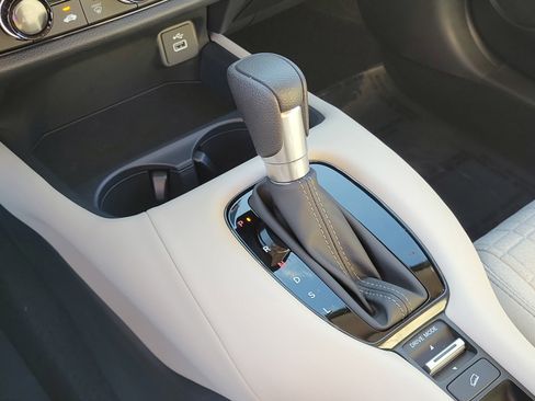 Used 2024 Honda HR-V LX image 25