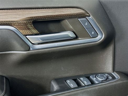 Used 2024 Chevrolet Silverado 1500 LT AWD/4WD image 18