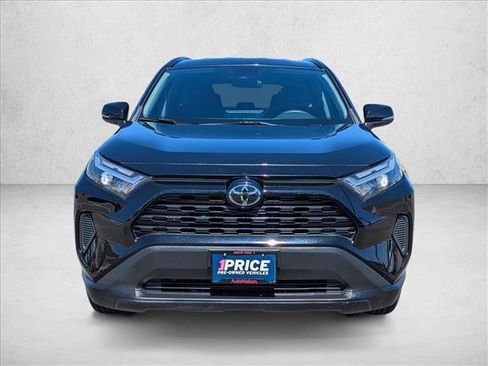 Used 2023 Toyota RAV4 XLE FWD image 2