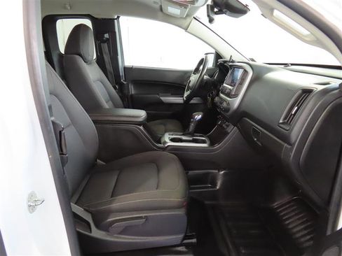 Used 2022 Chevrolet Colorado LT w/ Fleet Safety Package image 27