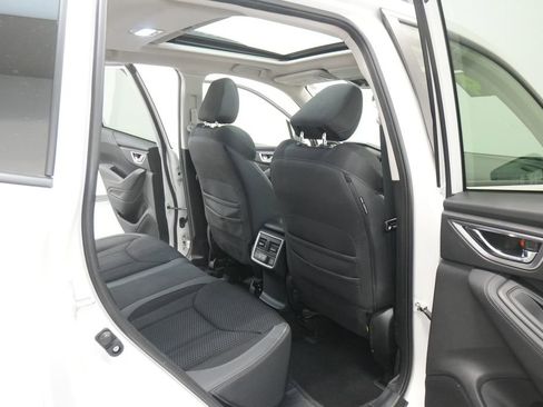 Used 2024 Subaru Forester Premium image 28