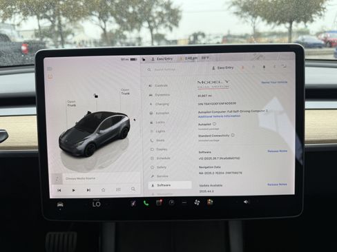 Used 2022 Tesla Model Y Performance image 37