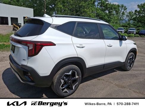 Certified 2025 Kia Seltos S AWD/4WD image 5