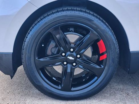 Used 2019 Chevrolet Equinox LT FWD image 10