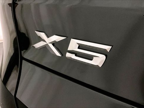 Used 2026 BMW X5 xDrive40i w/ Premium Package AWD/4WD image 9