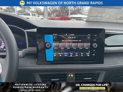 New 2026 Volkswagen Taos SE image 23