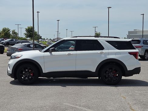 Used 2022 Ford Explorer ST w/ Equipment Group 401A AWD/4WD image 3